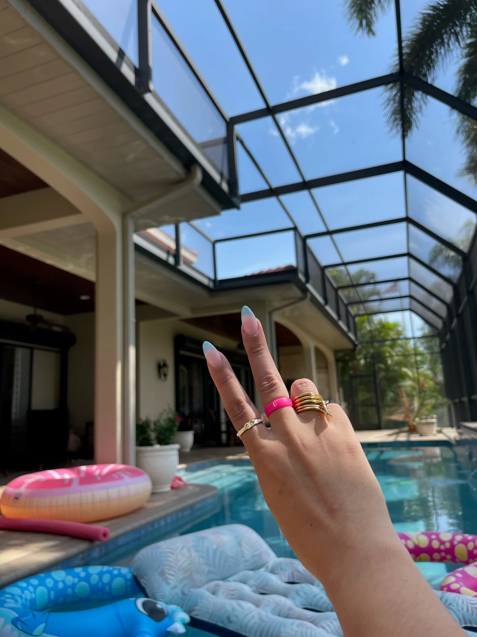 Flip Reversible smile / frown ring hot pink - Image 13