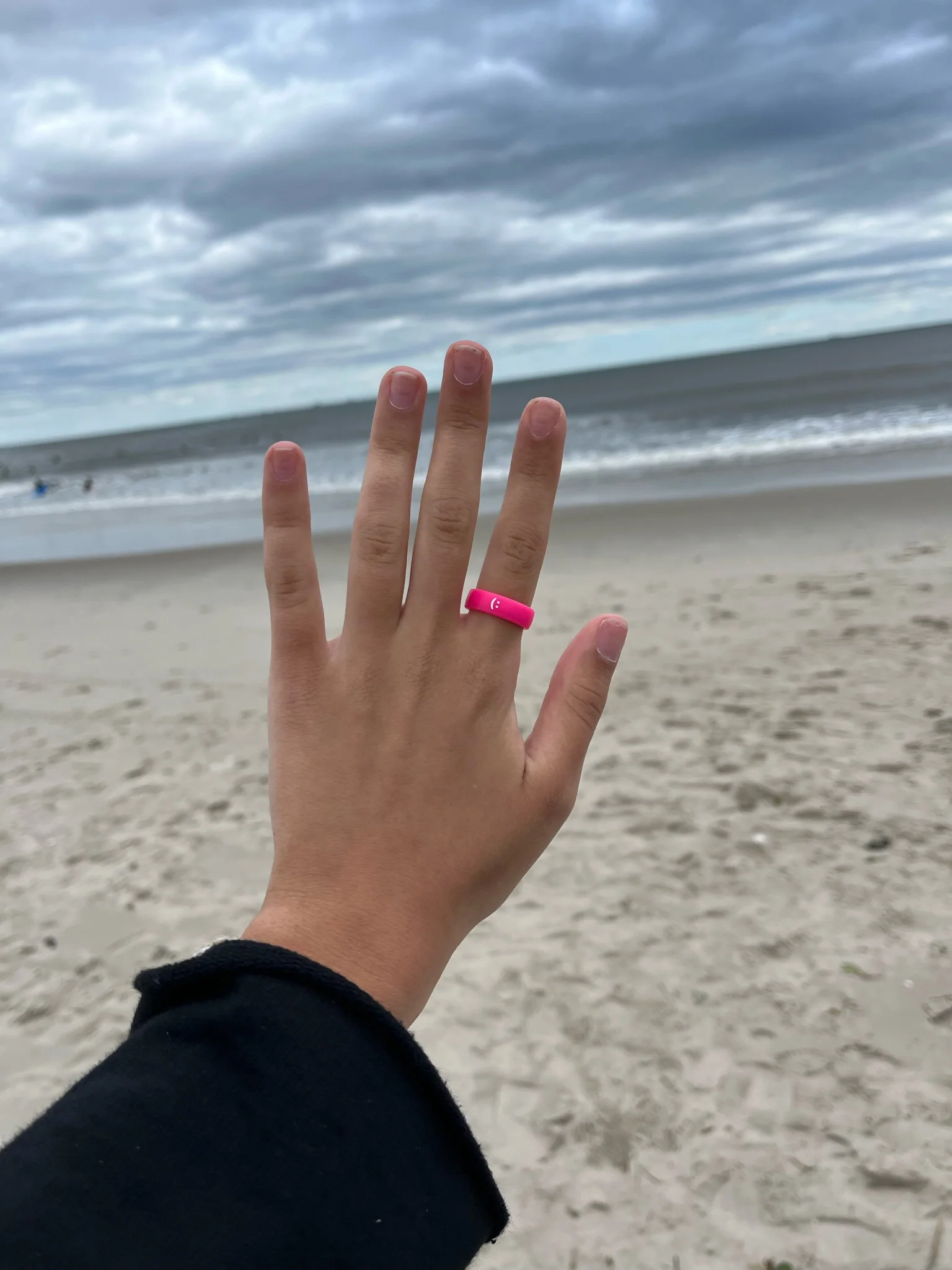 Flip Reversible smile / frown ring hot pink - Image 15