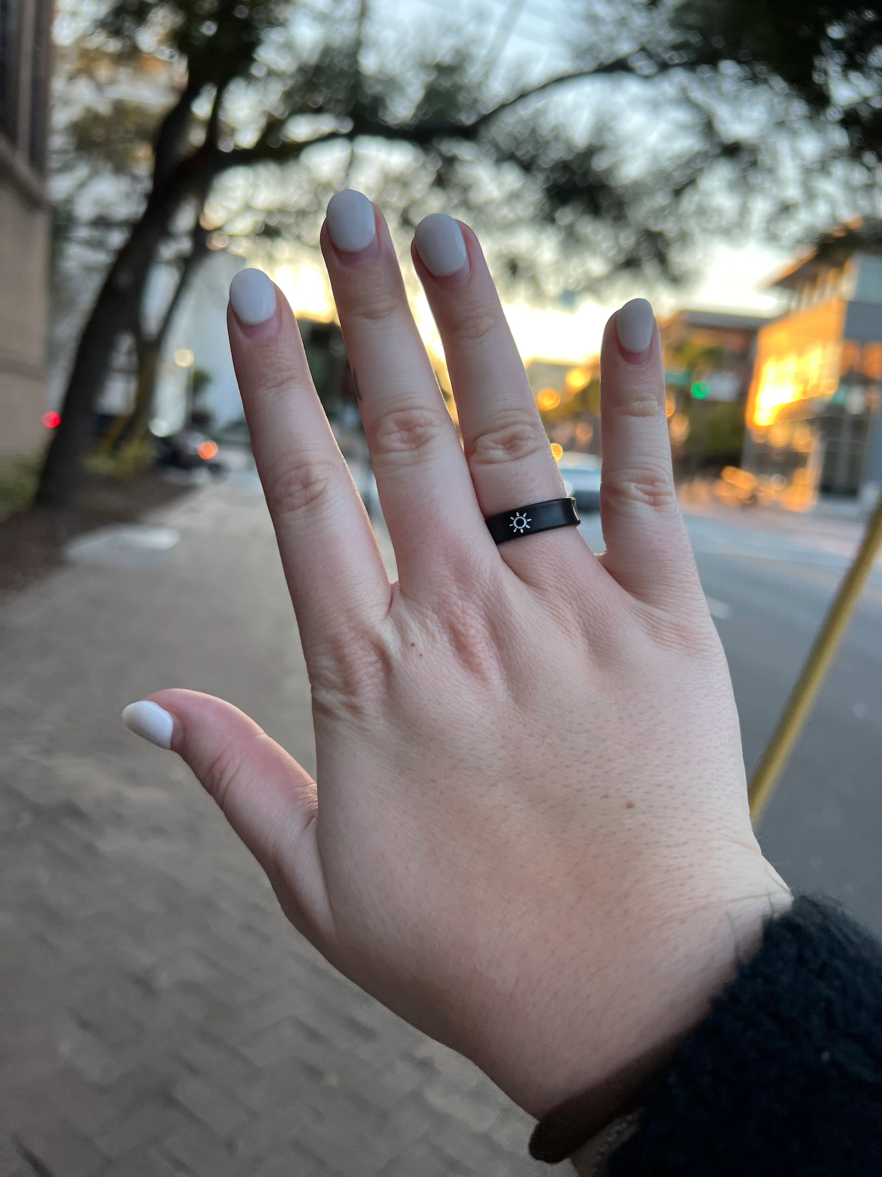 Flip Reversible moon / sun ring black - Image 4