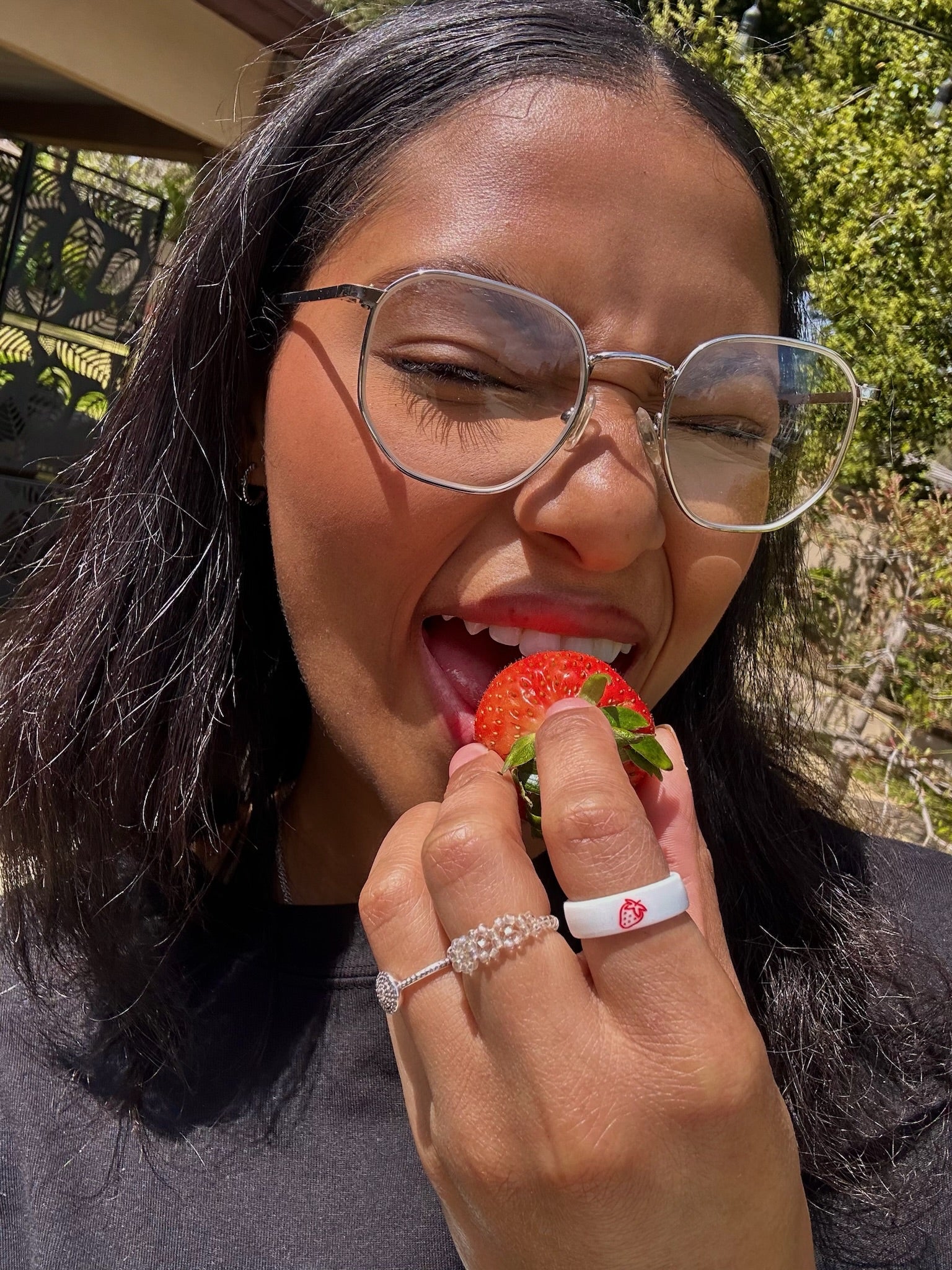 Flip Reversible strawberry / berry sweet ring - Image 4